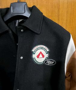 H&amp;M BLACK UNISEX VARSITY JACKET S