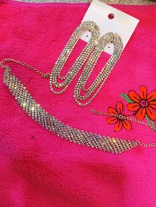 Fine Quality AD Nag, Light Weight, Silver Necklace