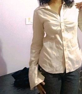 Woman fitted shirt