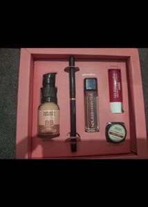 Nourish Mantra Kit sealed pack