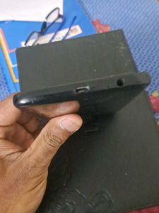 Damaged SAMSUNG ON 8