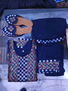 Beautiful Embroidered Navy Blue Chunni Suit