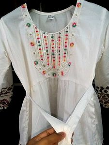 Embroidered White Kurti