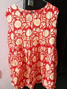 Vibrant Red Floral Print Tunic Top