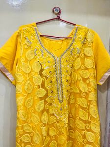 Yellow Makes You Slim