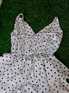 LAYERED SLEEVELESS FROCK WITH BEAUTIFUL DOTT DESIGN.Elastic Metirial