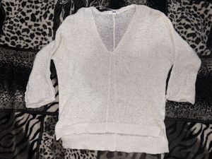 Elegant Knit V-Neck Top