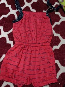 Baby Girl Sleeveless Romper Less Used