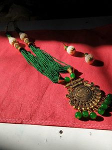 Green Beaded Necklace