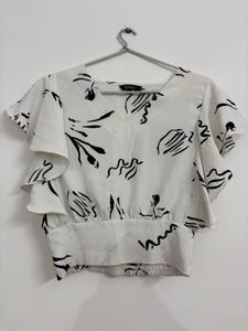 Printed Flutter Sleeve Top
