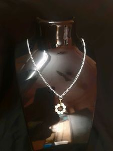 Pearl Flower Necklace