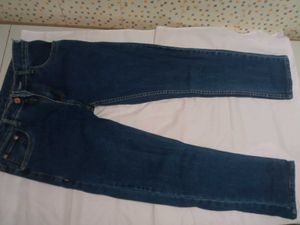 Levi's 513 Jeans - Classic Style