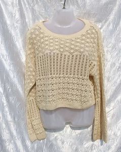 MNg Crochet Top 🤍