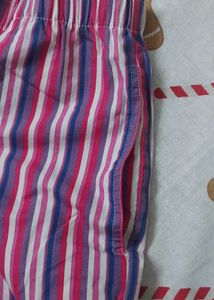 Striped Women&#39;s shorts