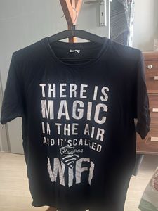 Falimaa-M Magic WiFi Graphic Tee