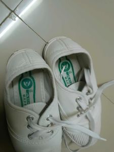 White Canvas Sneakers Shoes