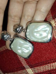 Chandler Pearl Earings