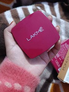Lakme &amp; Pond&#39;s Face Powder Lot