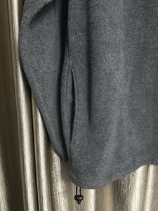 sweatshirt grey