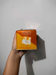 Pond&#39;s Bright Beauty Gel Creme