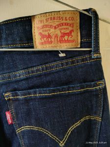 Levis Skinny Fit Jeans