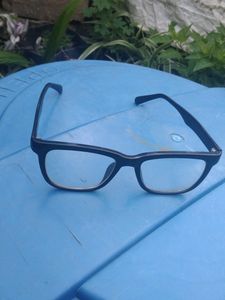 Spectacle