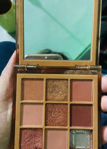 Huda Beauty Nude Eyeshadow Palate