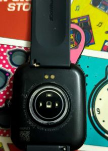 boAt Smart Watch SN0822