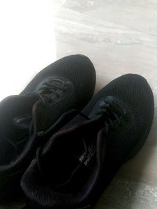 Black Sport Sneakers