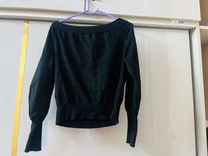 puff sleeves black woollen top🪬