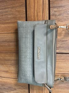 Crossbody Bag - Stylish &amp; Functional
