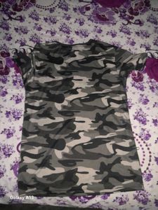 Men&#39;s Army Tshirt