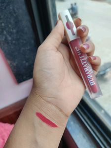 Huda Matte Me Liquid Lipstick.
