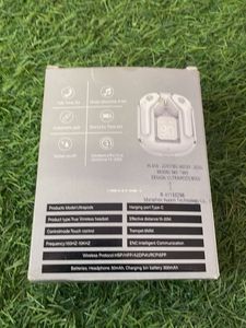Ultrapods Max Earbud