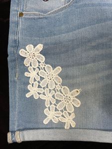 Stylish Light Blue Denim Shorts with Floral Lace A