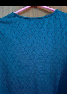 Schiffli Tee