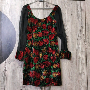 floral velvet dress in offer ✴️🎉