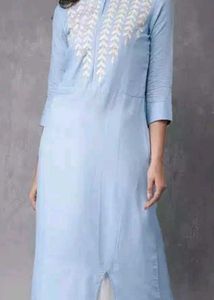 Elegant Blue Embroidered Kurta