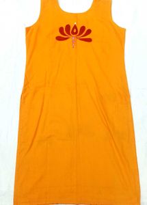 Sleeveless Febric Work Yellow  Kurti 💛