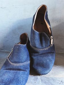 Women Blue Sandals/ Flats