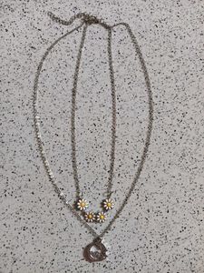 Layered Daisy Necklace