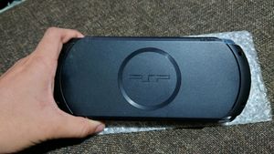 BRAND NEW SONY PSP E1004 (STREET)