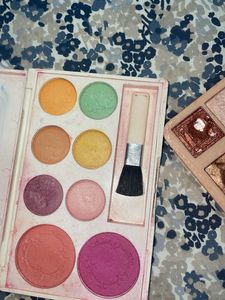 Eyeshadow Palette