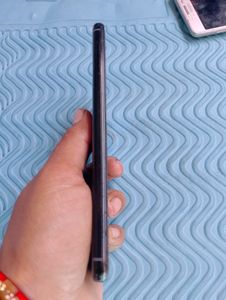 Vivo Y1 Android Phone