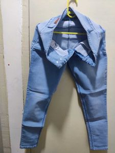 Light Wash Denim Jeans
