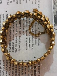 Stunning Gold-Toned Bangle Bracelet with Faux Diam