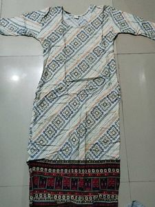 Women Daily Wear Tops .
