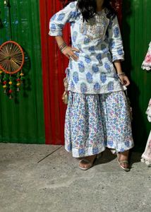 Floral Print Salwar Kameez Suit