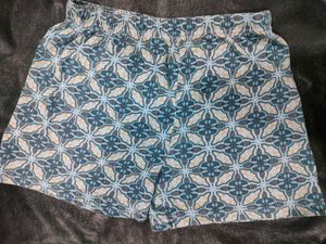 🎀Combo Of 2 Womens Shorts L &amp; XL Size🎀