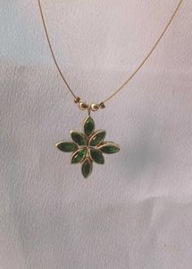 Emerald Green Flower Pendant Necklace